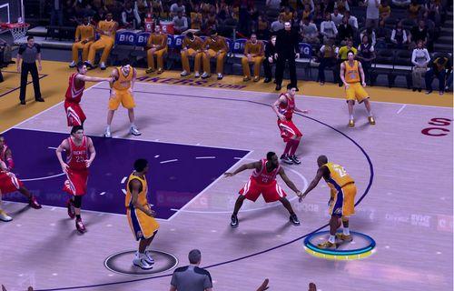 NBA2k14中的转身过人技巧（掌握这些技巧成为场上的大神）  第1张